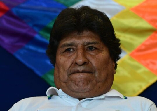 Evo Morales menghadapi sidang pengadilan di Bolivia