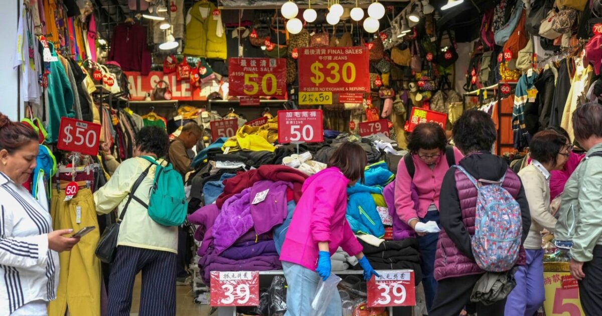grafik penjualan ritel Hong Kong melonjak 12,8% pada Maret 2023