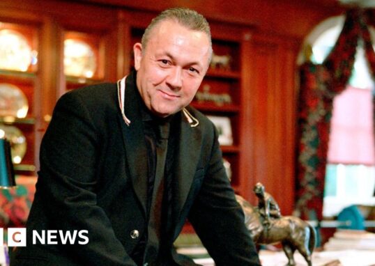 David Sullivan, bos West Ham terlibat dalam kontroversi seksual